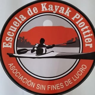 Escuela de Kayak de Plottier